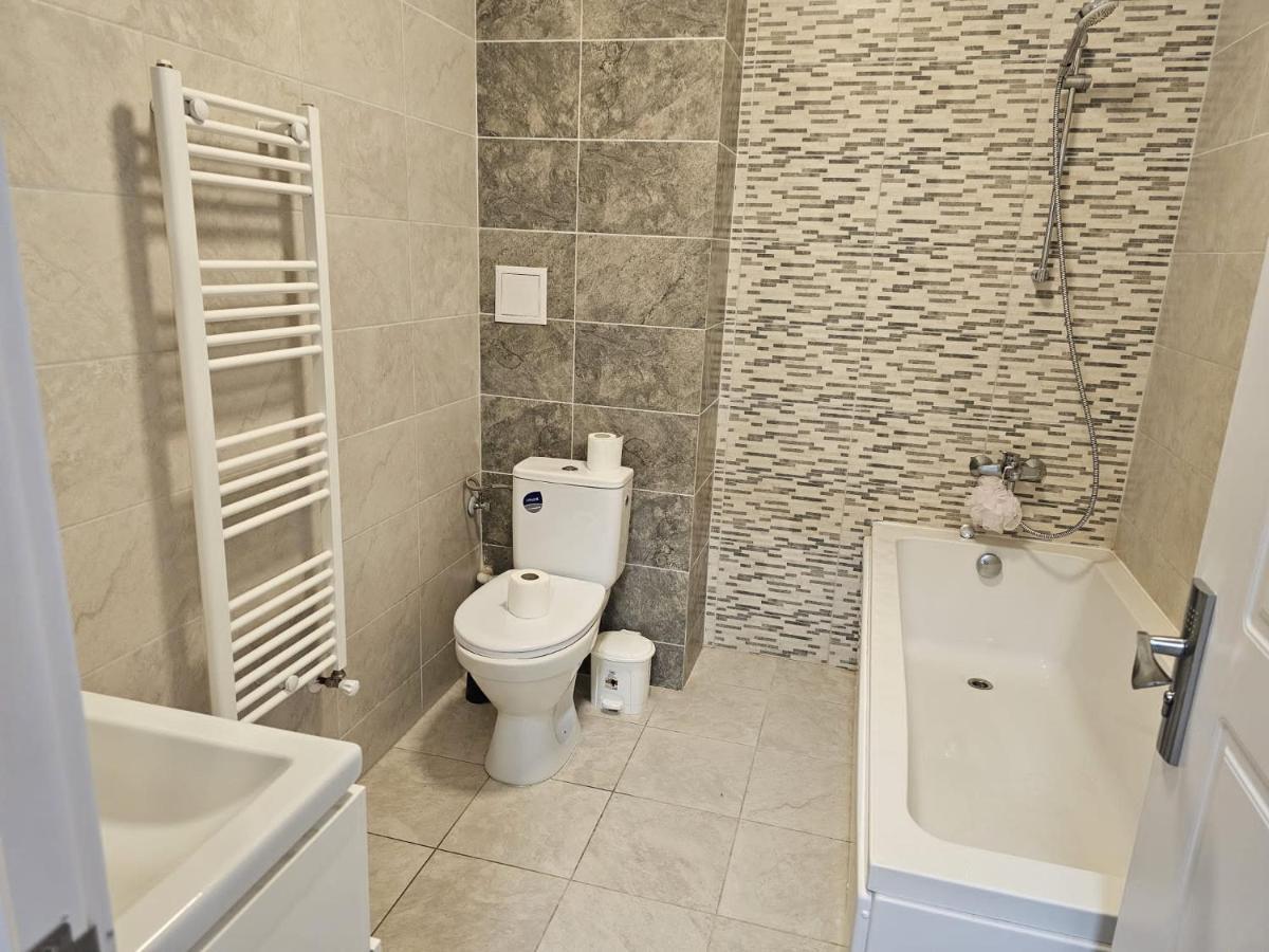 Astero Apartments Premium Accomodation Ιάσιο Εξωτερικό φωτογραφία